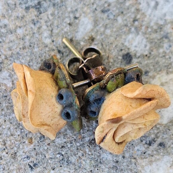 Vintage Handmade Clay Rose and Berries Earrings Studs - Cottage Fairy Nature - Picture 3 of 4